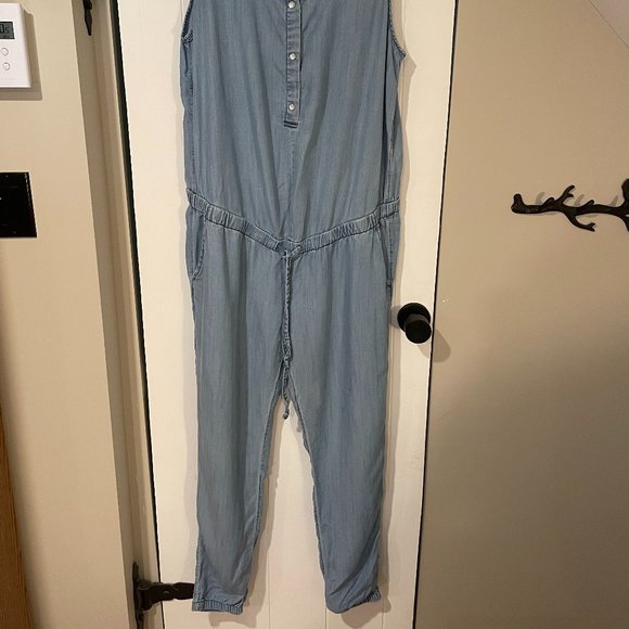 Gap Maternity Jean Jumpsuit Size Medium - Picture 2 of 4